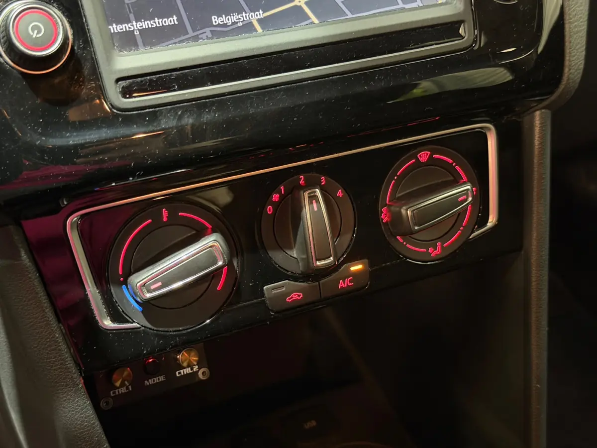1.2 TSI Comfortline Business R 2E-EIG!/NAVI/CRUISE/CARPLAY/PDC/5-DEURS/TREKHAAK/APK-TOT-08-2027