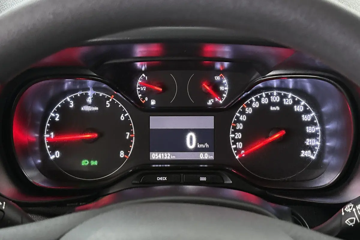 1.5D L2H1 Standaard Navigatie Camera Apple CarPlay Airco