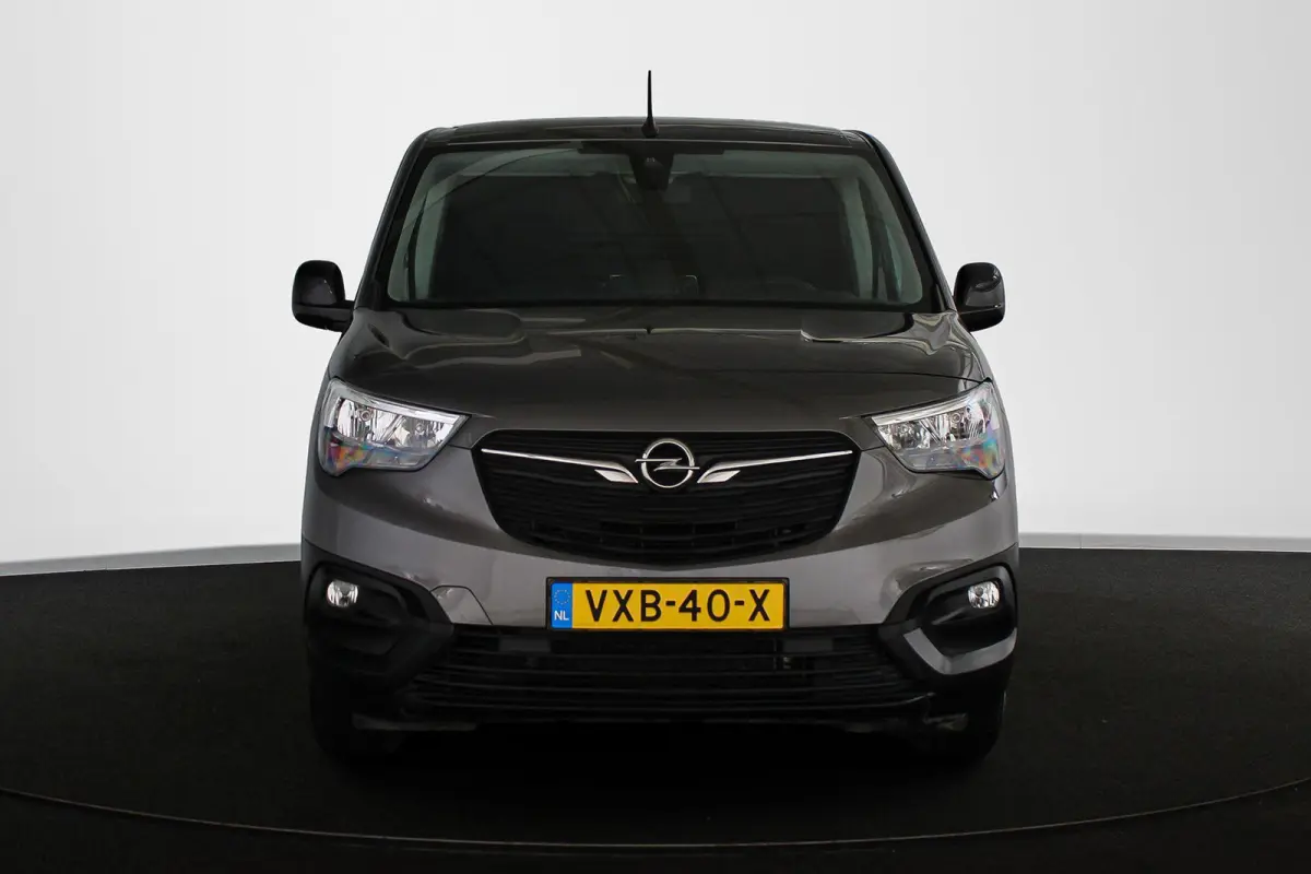 1.5D L2H1 Standaard Navigatie Camera Apple CarPlay Airco
