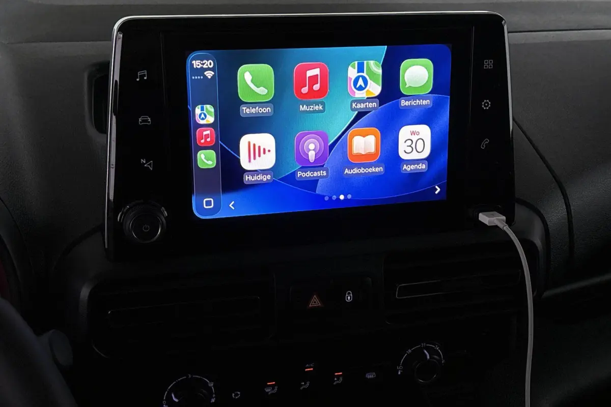 1.5D L2H1 Standaard Navigatie Camera Apple CarPlay Airco