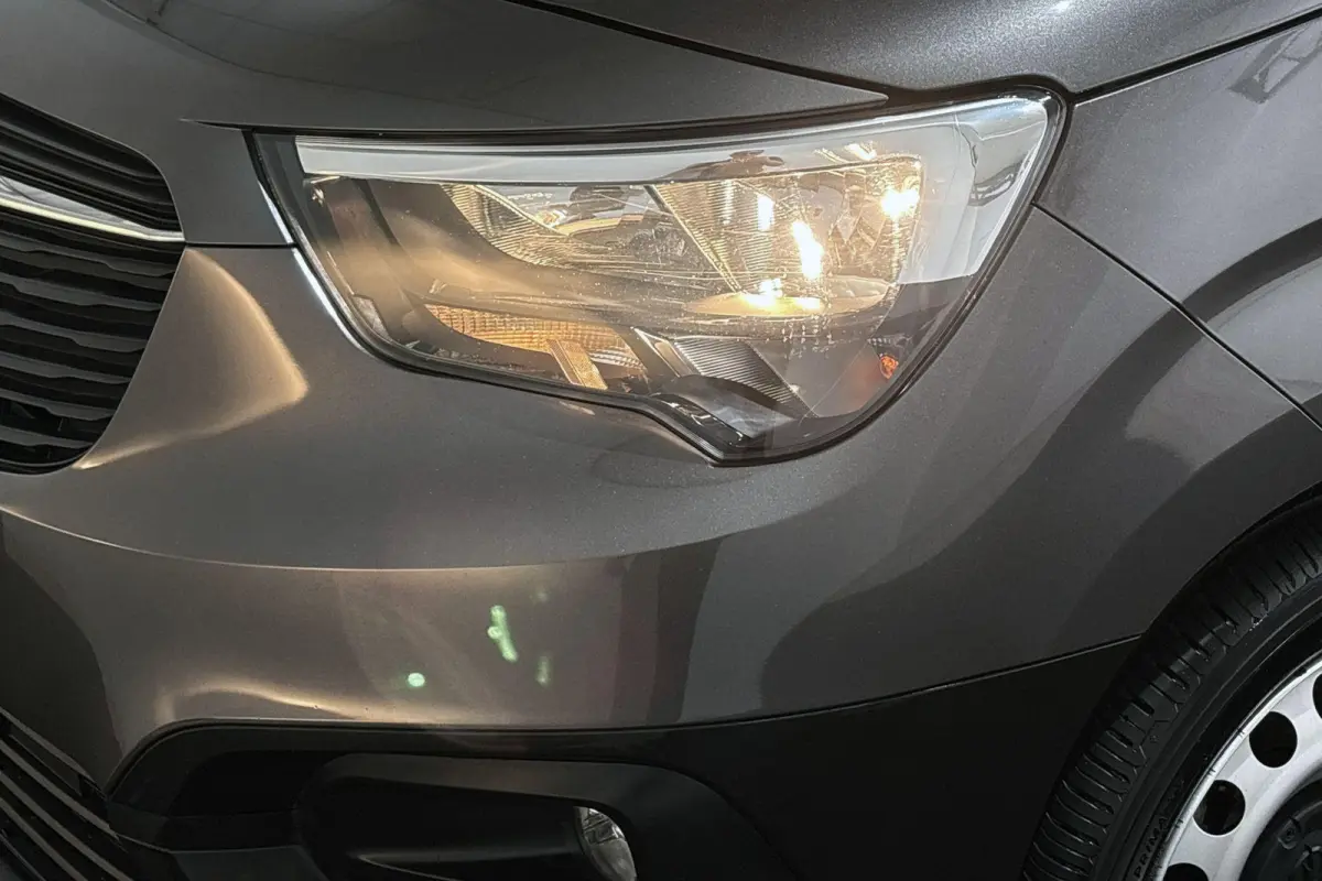 1.5D L2H1 Standaard Navigatie Camera Apple CarPlay Airco