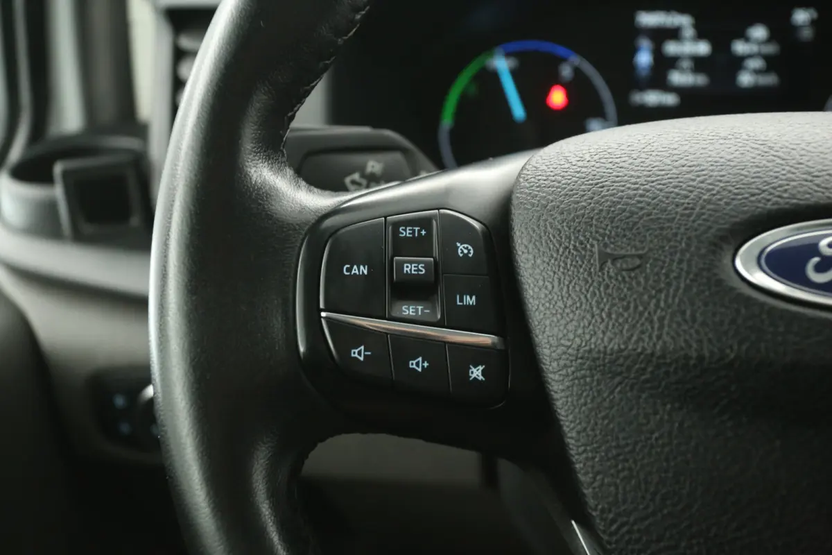 PHEV L1H1 | Automaat | Airco | Cruise | 3 Zits | Parkeersensoren | Stoelverwarming