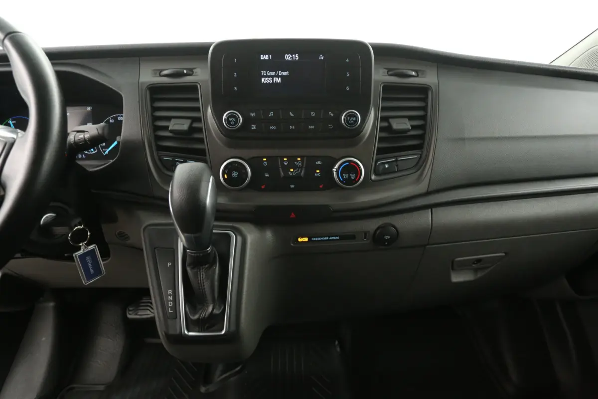 PHEV L1H1 | Automaat | Airco | Cruise | 3 Zits | Parkeersensoren | Stoelverwarming