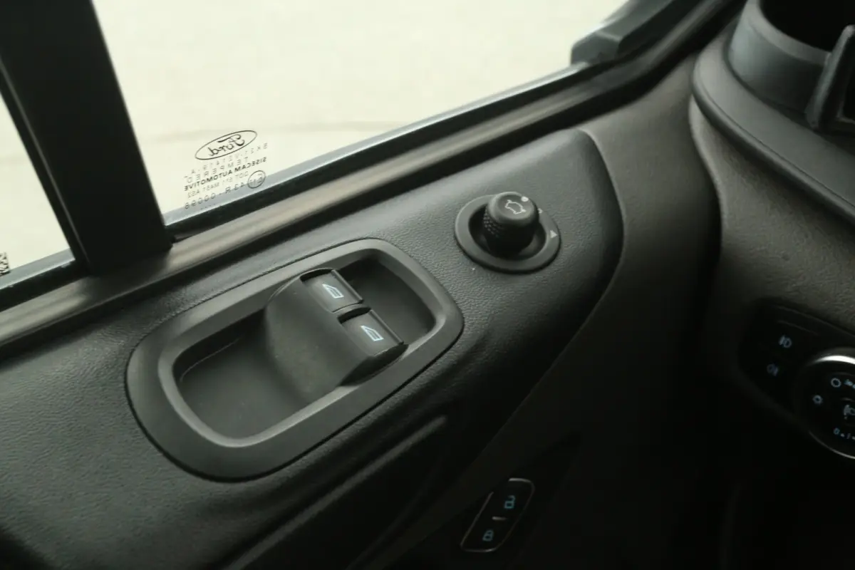 PHEV L1H1 | Automaat | Airco | Cruise | 3 Zits | Parkeersensoren | Stoelverwarming