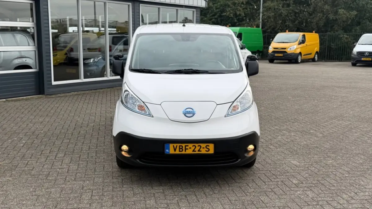 E-nv200 ZERO EMISSIE 40KWH 80KW 120PK AIRCO/ NAVIGATIE/ CRUISE CONTROL/ CAMERA/ IMPERIAAL/ 100% DEALERONDERHOUDEN
