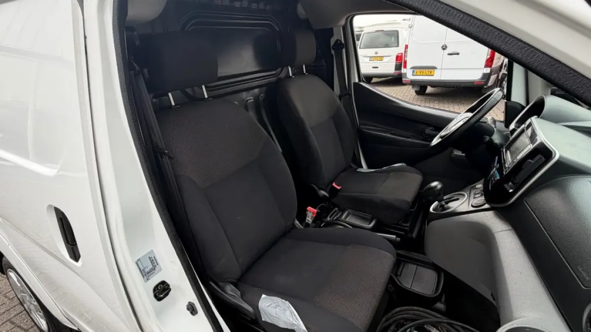 E-nv200 ZERO EMISSIE 40KWH 80KW 120PK AIRCO/ NAVIGATIE/ CRUISE CONTROL/ CAMERA/ IMPERIAAL/ 100% DEALERONDERHOUDEN