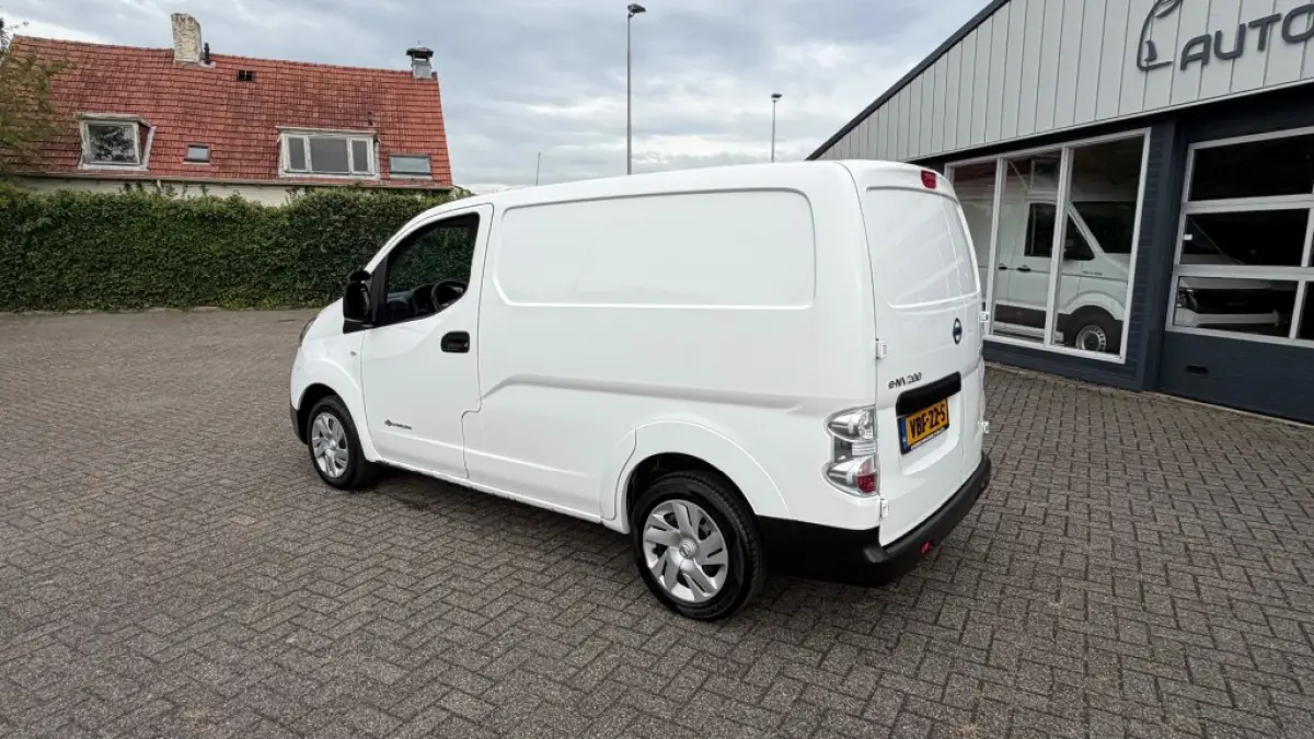 E-nv200 ZERO EMISSIE 40KWH 80KW 120PK AIRCO/ NAVIGATIE/ CRUISE CONTROL/ CAMERA/ IMPERIAAL/ 100% DEALERONDERHOUDEN