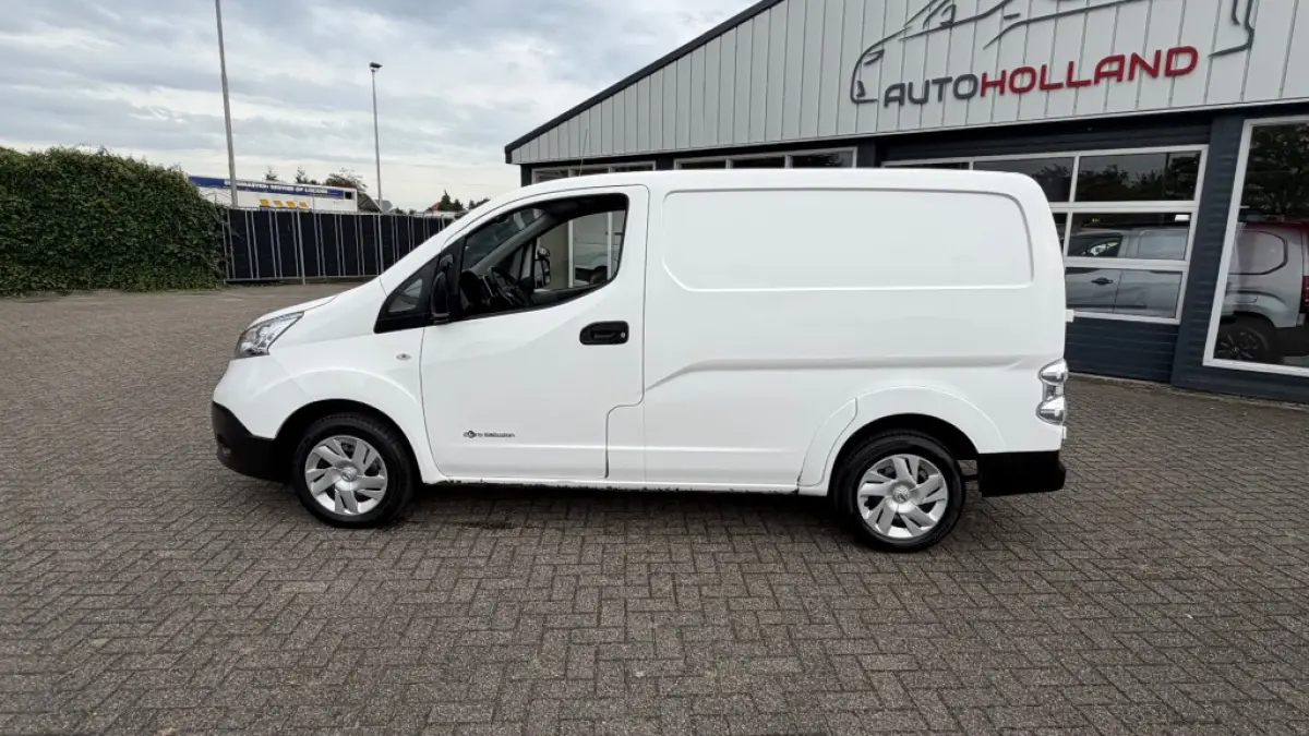 E-nv200 ZERO EMISSIE 40KWH 80KW 120PK AIRCO/ NAVIGATIE/ CRUISE CONTROL/ CAMERA/ IMPERIAAL/ 100% DEALERONDERHOUDEN
