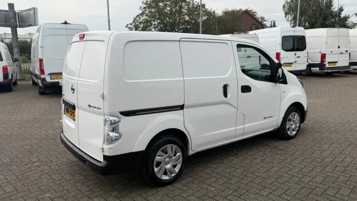 E-nv200 ZERO EMISSIE 40KWH 80KW 120PK AIRCO/ NAVIGATIE/ CRUISE CONTROL/ CAMERA/ IMPERIAAL/ 100% DEALERONDERHOUDEN