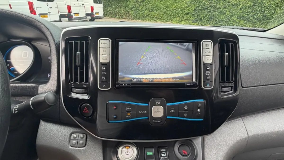 E-nv200 ZERO EMISSIE 40KWH 80KW 120PK AIRCO/ NAVIGATIE/ CRUISE CONTROL/ CAMERA/ IMPERIAAL/ 100% DEALERONDERHOUDEN