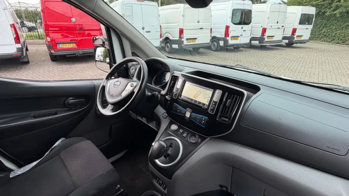 E-nv200 ZERO EMISSIE 40KWH 80KW 120PK AIRCO/ NAVIGATIE/ CRUISE CONTROL/ CAMERA/ IMPERIAAL/ 100% DEALERONDERHOUDEN