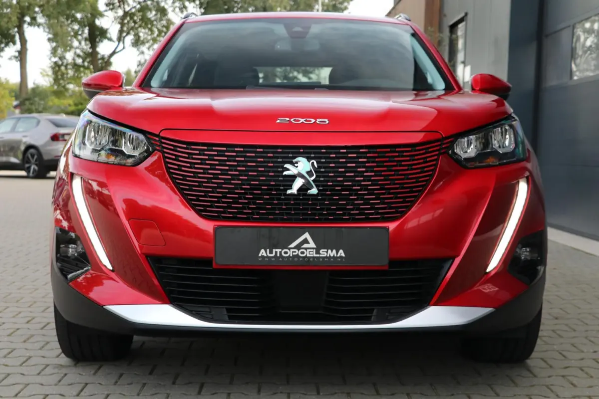 EV Allure Pack 50 kWh Lane Assist PDC Camera Cruise Control Navi AppleCarPlay PrivacyGlass Keyless 45000KM BJ2022