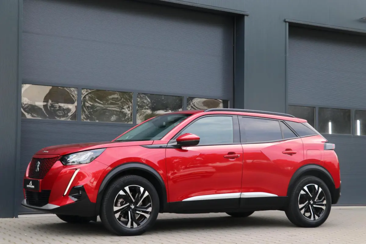 EV Allure Pack 50 kWh Lane Assist PDC Camera Cruise Control Navi AppleCarPlay PrivacyGlass Keyless 45000KM BJ2022