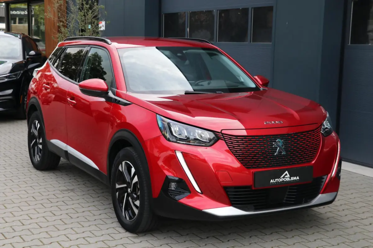 EV Allure Pack 50 kWh Lane Assist PDC Camera Cruise Control Navi AppleCarPlay PrivacyGlass Keyless 45000KM BJ2022
