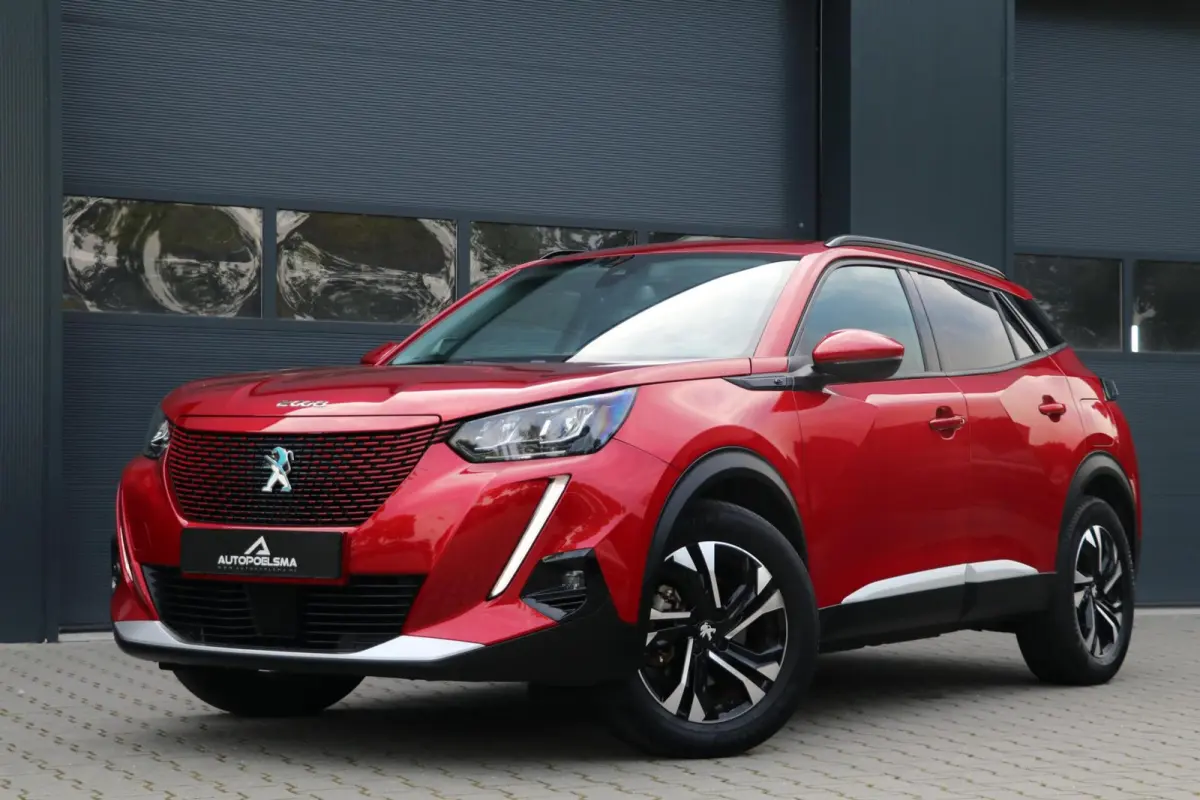 EV Allure Pack 50 kWh Lane Assist PDC Camera Cruise Control Navi AppleCarPlay PrivacyGlass Keyless 45000KM BJ2022