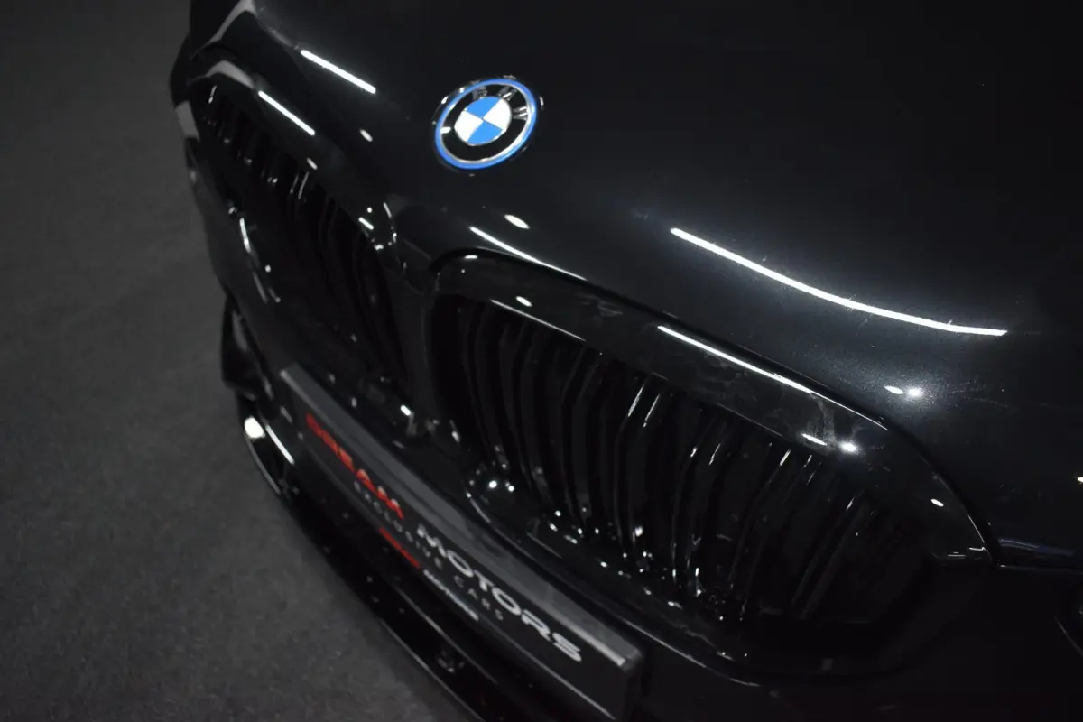 45e M-Sport xDrive 394pk | AKRAPOVIC | M-STOELEN | ACHTERASBESTURING