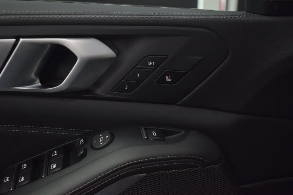 45e M-Sport xDrive 394pk | AKRAPOVIC | M-STOELEN | ACHTERASBESTURING