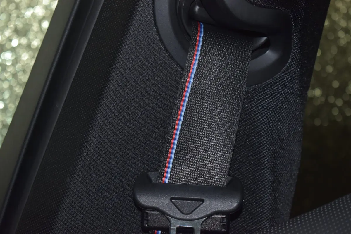 45e M-Sport xDrive 394pk | AKRAPOVIC | M-STOELEN | ACHTERASBESTURING