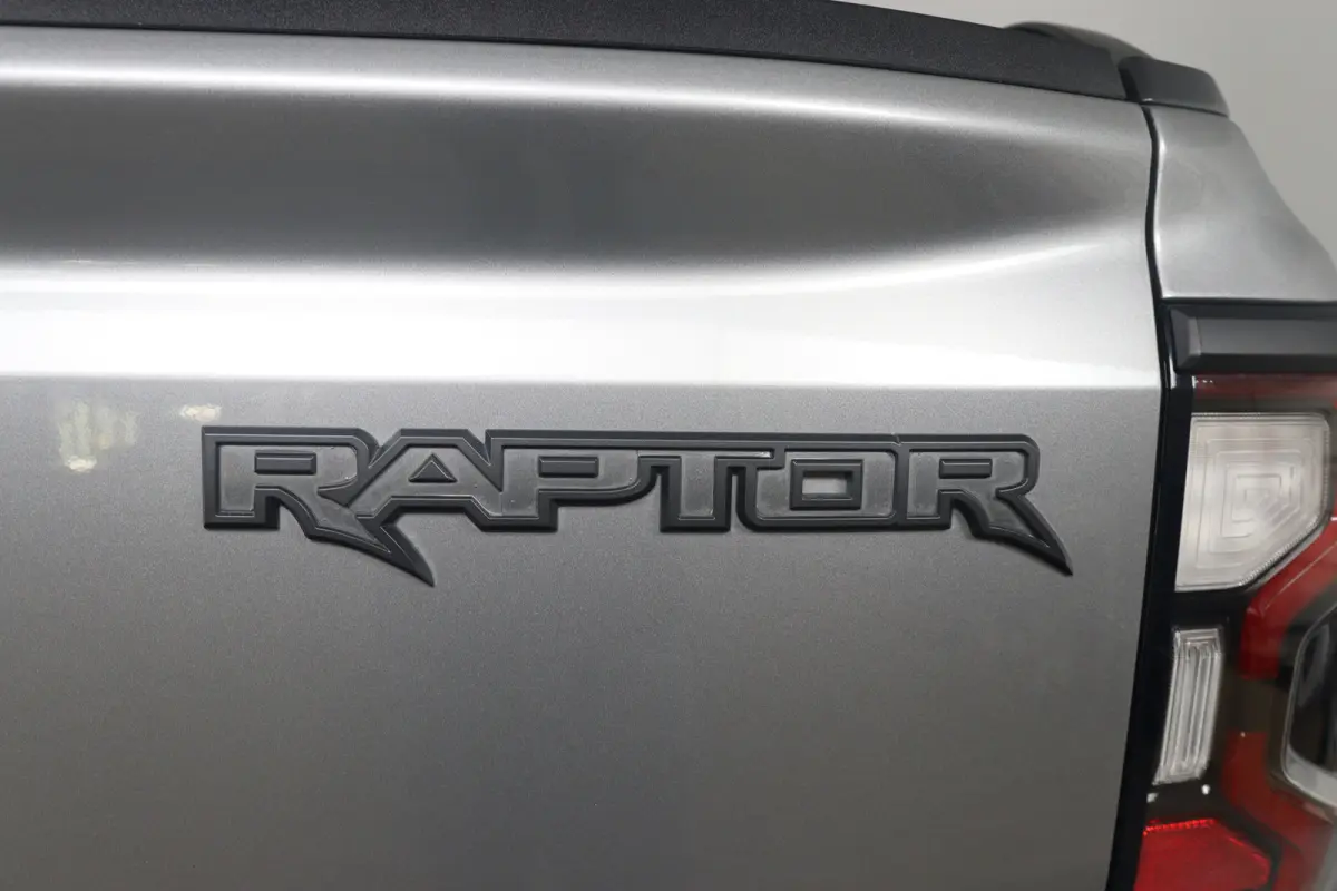 3.0 EcoBoost Raptor | Dealer Onderhouden! | Target Blu Eye | 360 Camera | Trekhaak | Bullbar | B&O Audio | Keyless | Adaptive Cruise | Matrix LED | Stoelverwarming