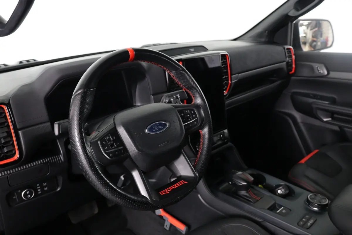 3.0 EcoBoost Raptor | Dealer Onderhouden! | Target Blu Eye | 360 Camera | Trekhaak | Bullbar | B&O Audio | Keyless | Adaptive Cruise | Matrix LED | Stoelverwarming