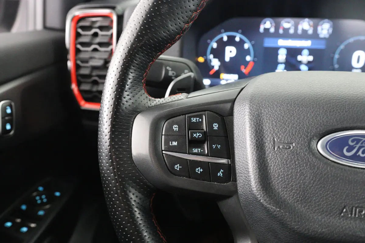3.0 EcoBoost Raptor | Dealer Onderhouden! | Target Blu Eye | 360 Camera | Trekhaak | Bullbar | B&O Audio | Keyless | Adaptive Cruise | Matrix LED | Stoelverwarming