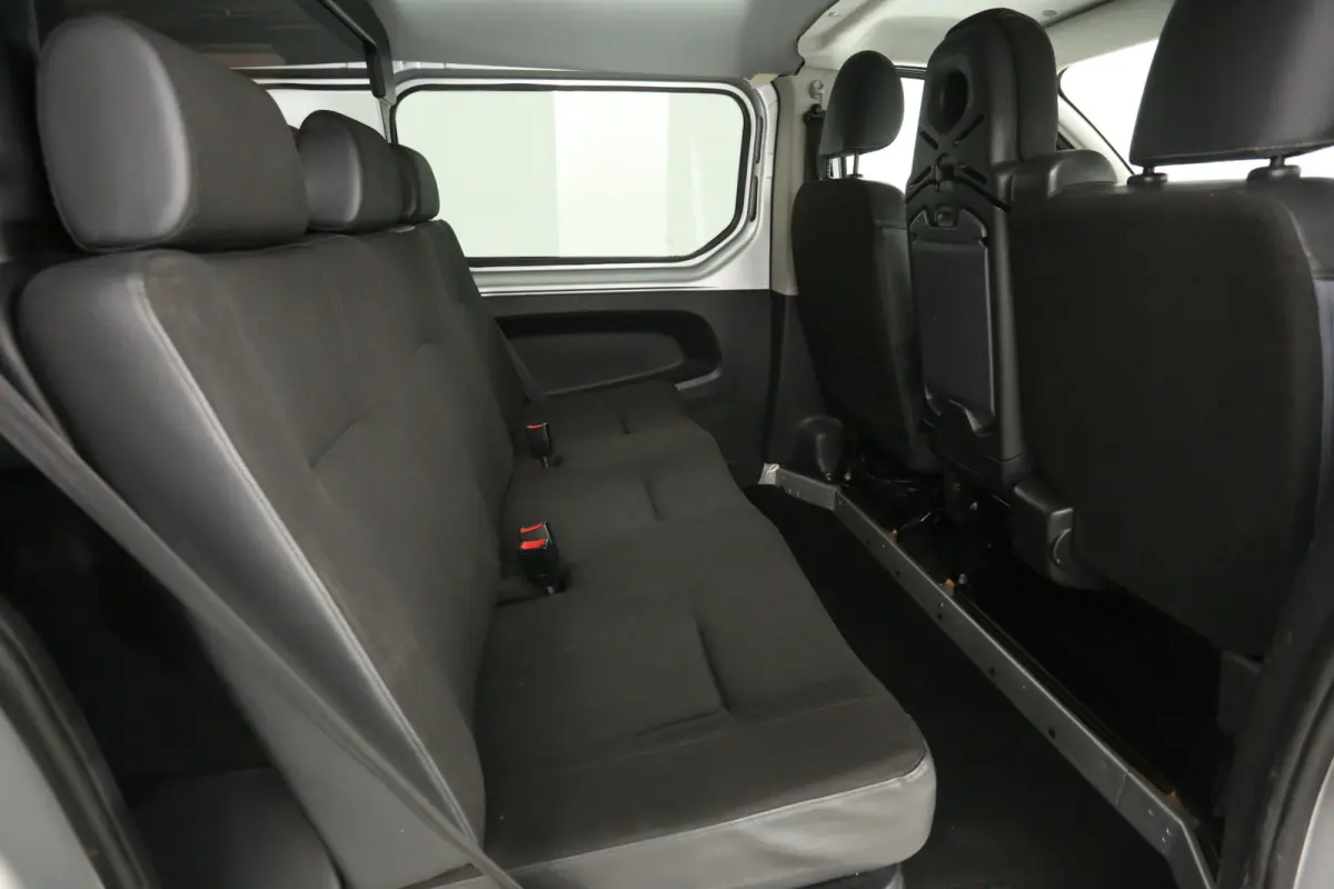1.6 dCi T29 L2H1 | Marge | DC | 6 Zits | Airco | Camera | Cruise | Navi | Trekhaak | Parkeersens.