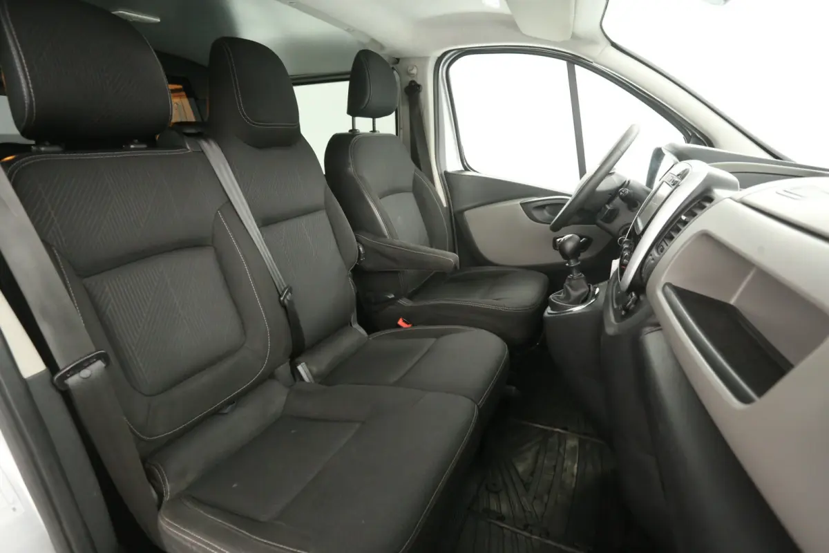 1.6 dCi T29 L2H1 | Marge | DC | 6 Zits | Airco | Camera | Cruise | Navi | Trekhaak | Parkeersens.