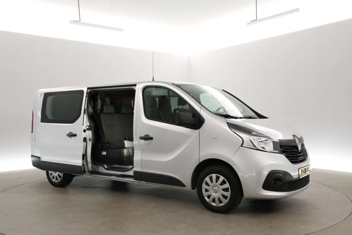 1.6 dCi T29 L2H1 | Marge | DC | 6 Zits | Airco | Camera | Cruise | Navi | Trekhaak | Parkeersens.