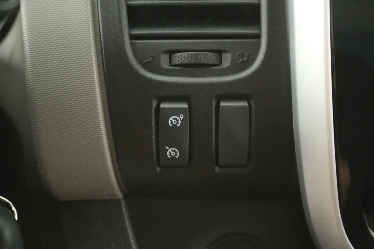 1.6 dCi T29 L2H1 | Marge | DC | 6 Zits | Airco | Camera | Cruise | Navi | Trekhaak | Parkeersens.