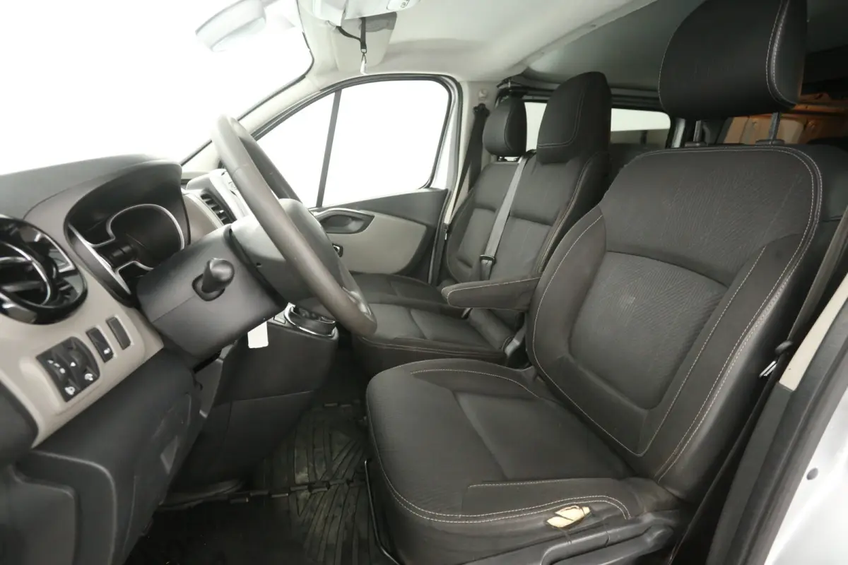 1.6 dCi T29 L2H1 | Marge | DC | 6 Zits | Airco | Camera | Cruise | Navi | Trekhaak | Parkeersens.