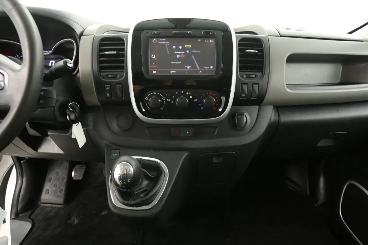 1.6 dCi T29 L2H1 | Marge | DC | 6 Zits | Airco | Camera | Cruise | Navi | Trekhaak | Parkeersens.
