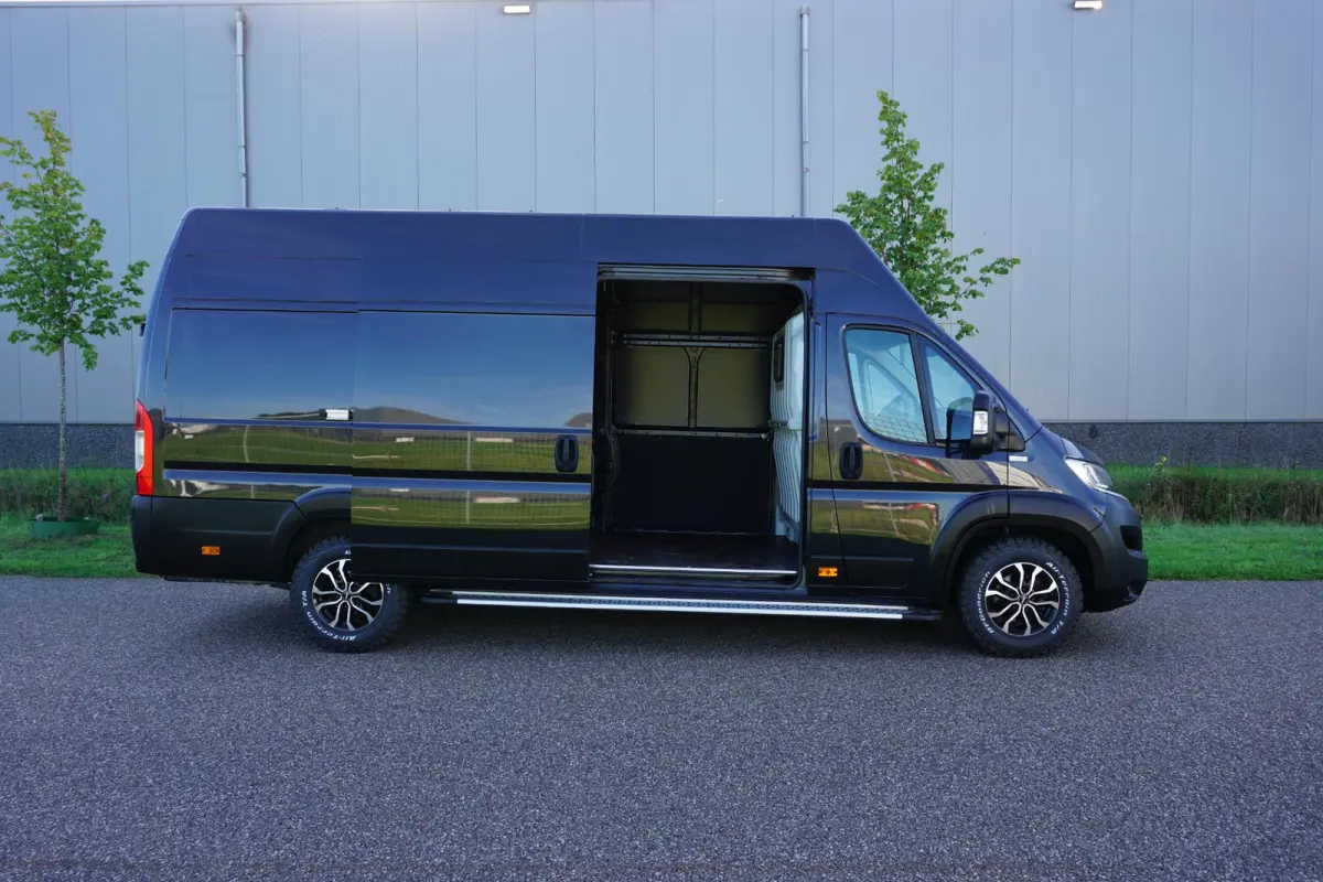 2.2 BlueHDi 165 L4H3 3.5t in Topstaat |Standkachel |Trekhaak |Climate control |Cruise |Navi |Carplay |Achteruitrijcamera |EURO6D |1e eigenaar |Metallic
