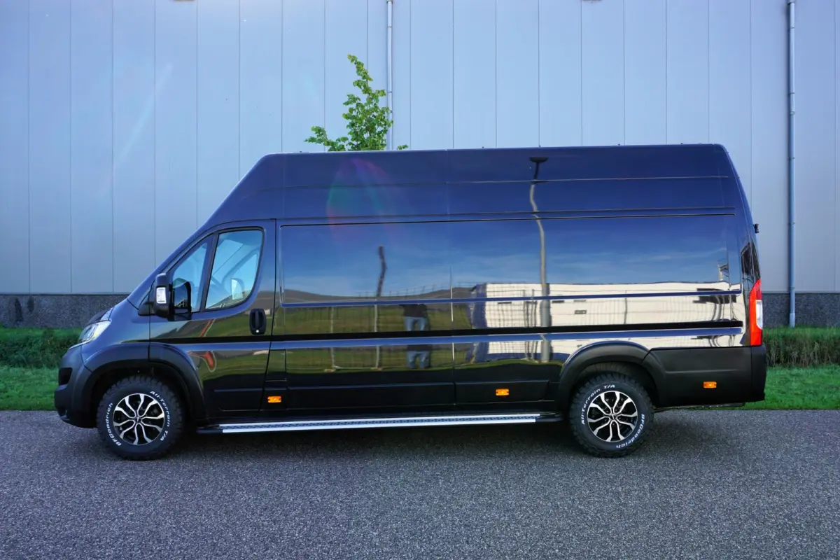 2.2 BlueHDi 165 L4H3 3.5t in Topstaat |Standkachel |Trekhaak |Climate control |Cruise |Navi |Carplay |Achteruitrijcamera |EURO6D |1e eigenaar |Metallic