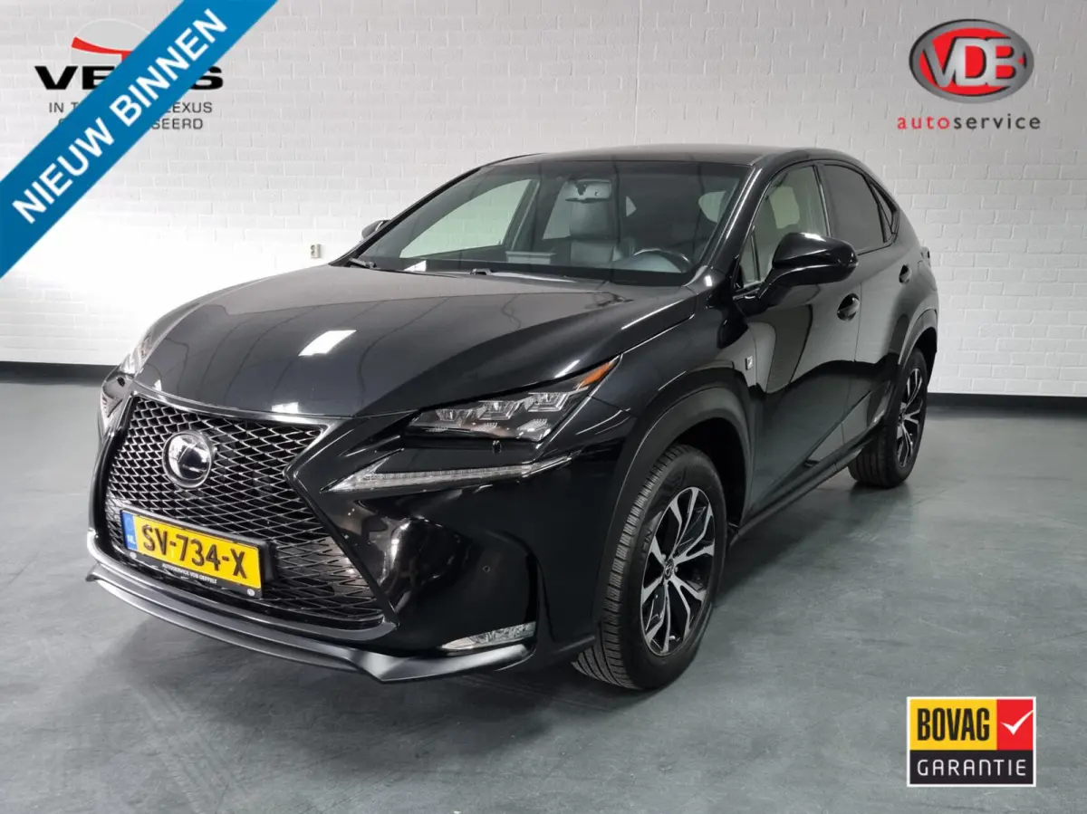 300h AWD F Sport Line / Pano / Trekhaak