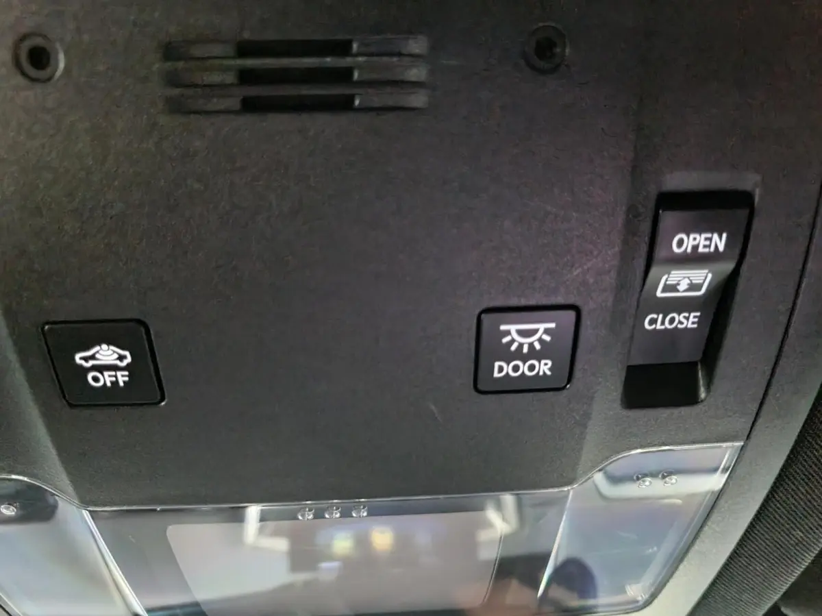 300h AWD F Sport Line / Pano / Trekhaak