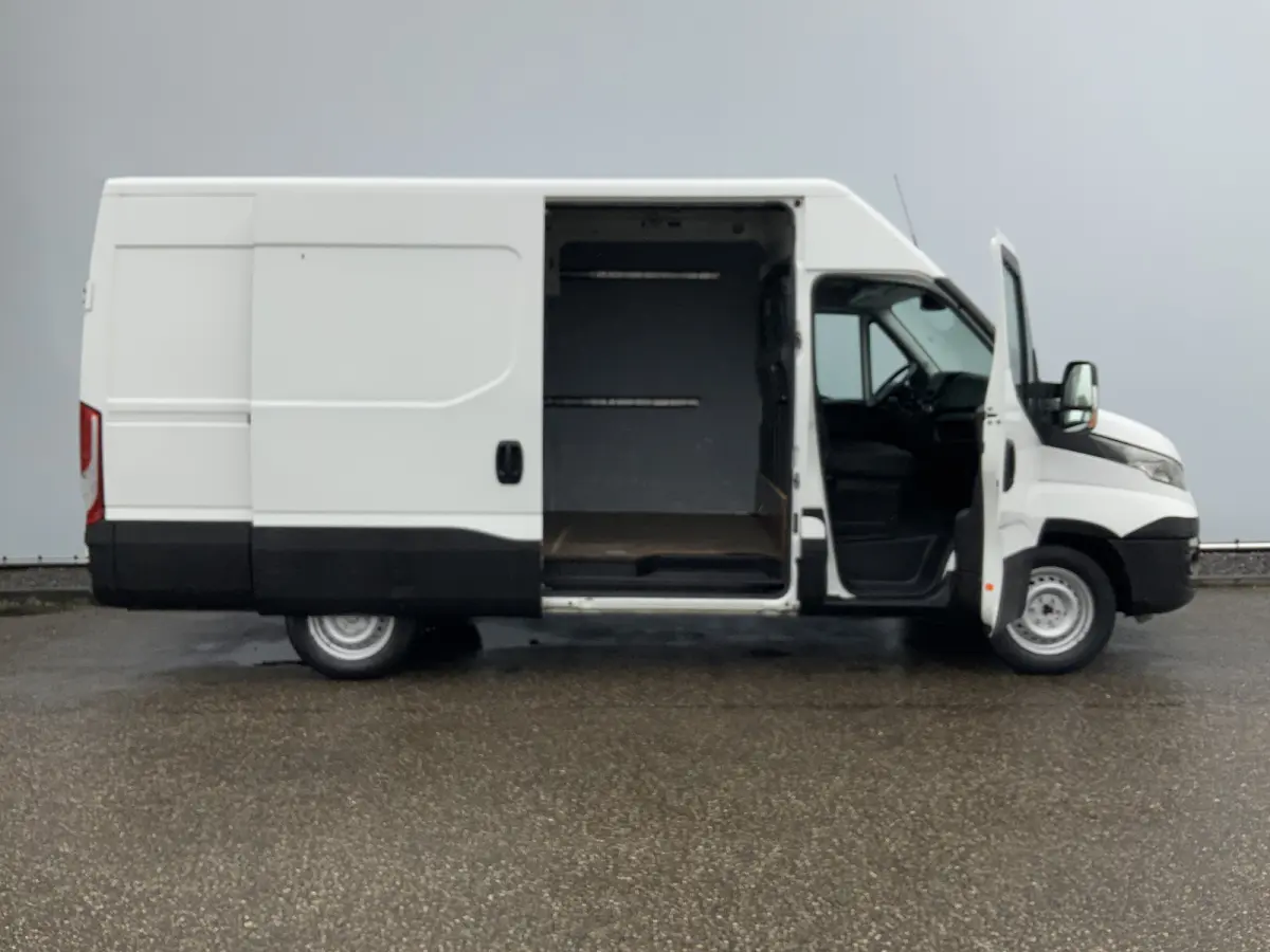 35S13V 2.3 352 H2 L3 Airco 3 Zits Opstap Euro 5