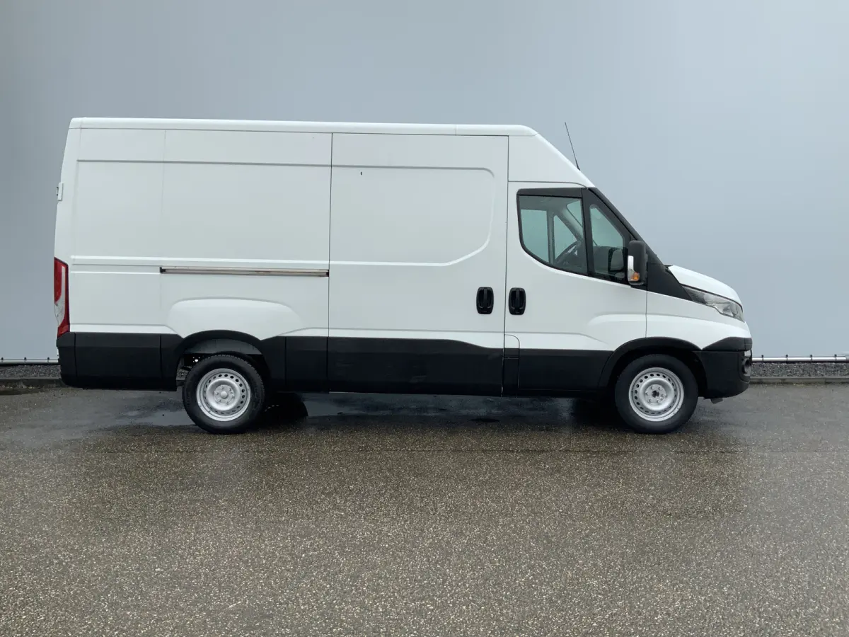 35S13V 2.3 352 H2 L3 Airco 3 Zits Opstap Euro 5