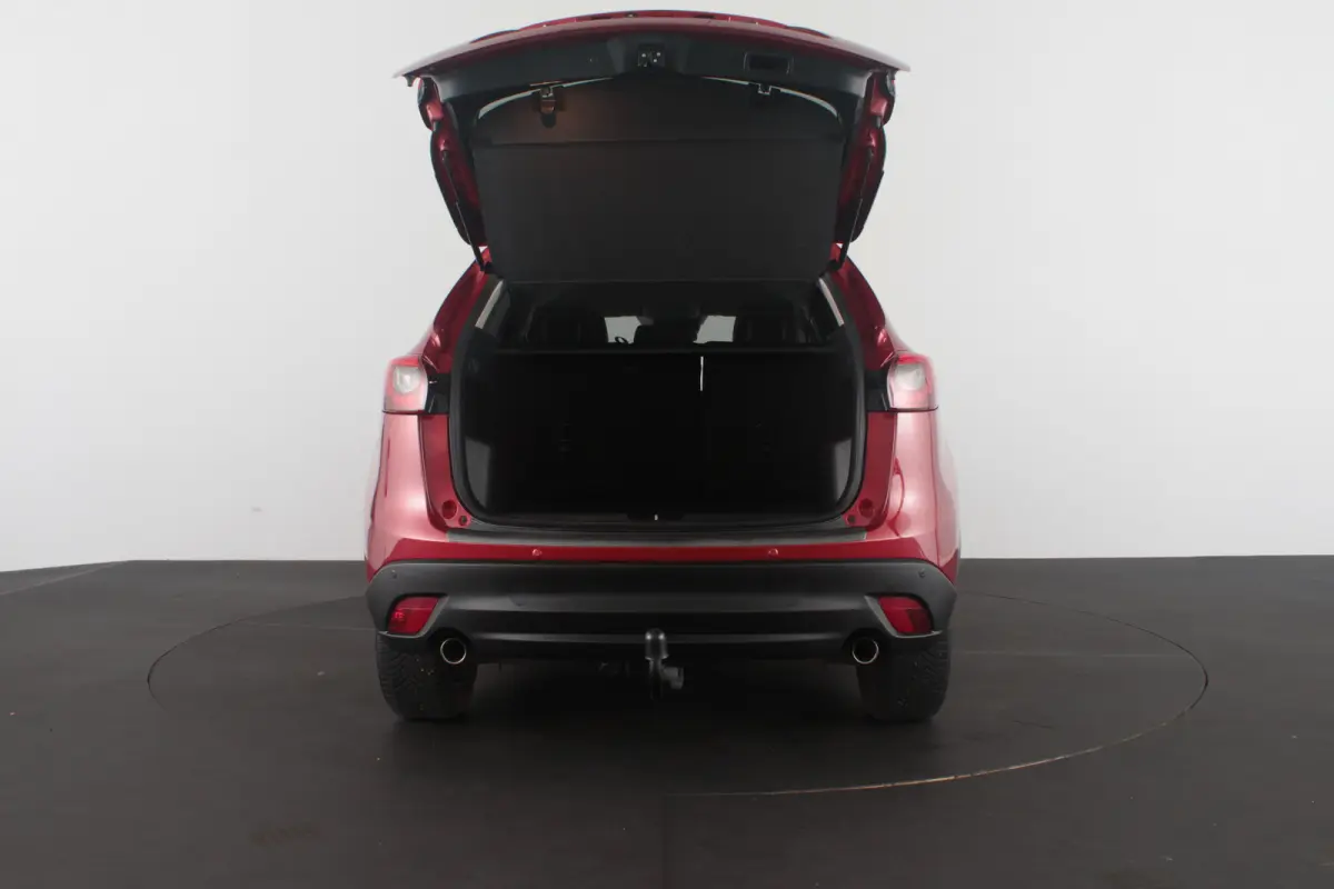2.0 SkyActiv-G 165 GT-M Line 2WD > Trekhaak/Camera/Leer/Bose