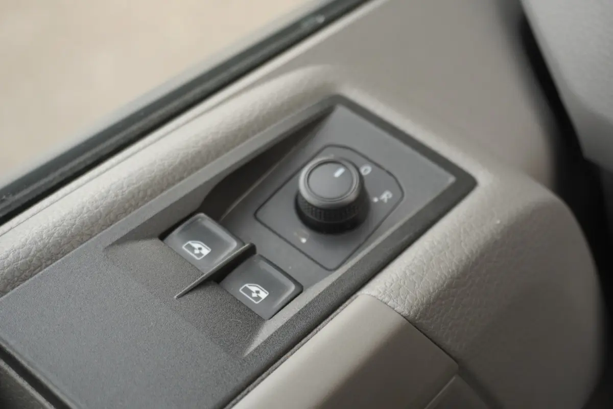 180pk L3H3/L2H2 Airco Cruise control Apple Carplay Parkeersensoren 3-zits Airco Standkachel