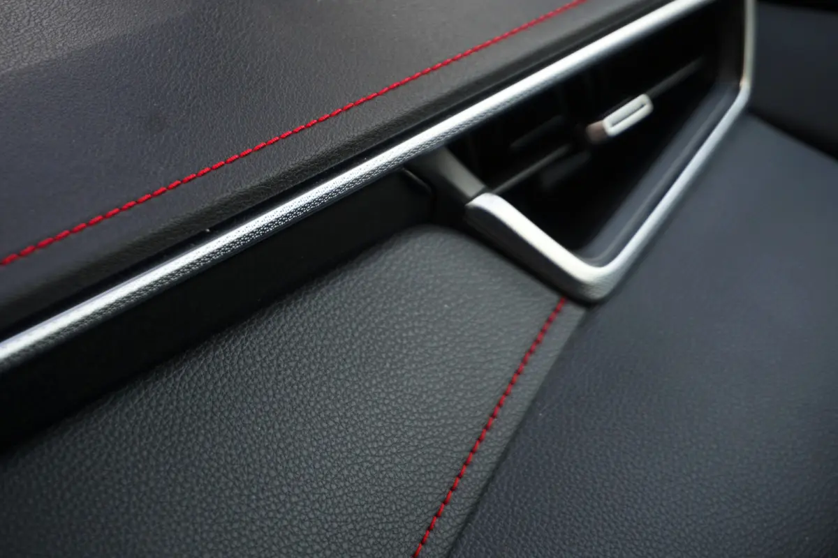 2.0 Hybrid Executive JBL ✓1E EIGENAAR ✓DEALERONDERHOUDEN ✓CAMERA ✓TREKHAAK✓STOELVERWARMING