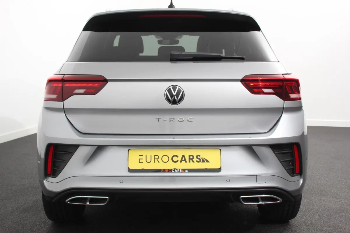 1.5 TSI 150pk DSG R-Line Navigatie Apple Carplay/Android Auto Parkeersensoren Camera Blind Spot Assist Adaptieve Cruise Control Elektrische achterklep Stoel- en stuurverwarming Climate Contr