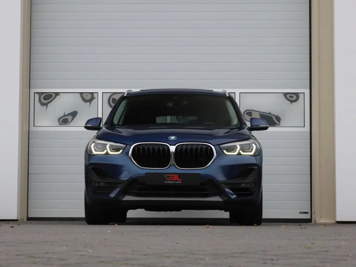 xDrive25e High Executive | SOH 86% | Panoramadak | Afneembare trekhaak