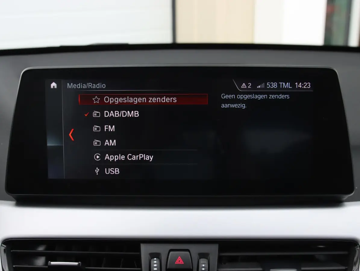 xDrive25e High Executive | SOH 86% | Panoramadak | Afneembare trekhaak