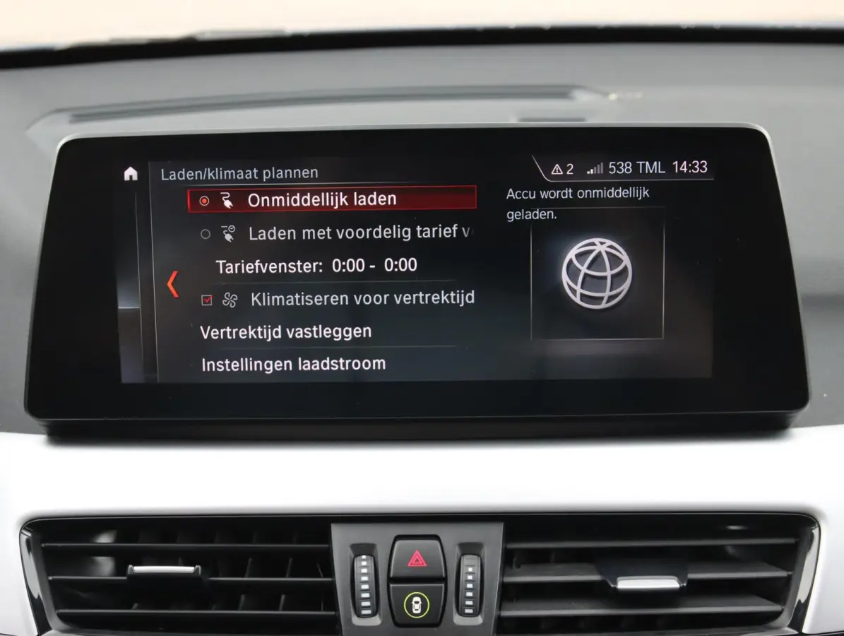xDrive25e High Executive | SOH 86% | Panoramadak | Afneembare trekhaak