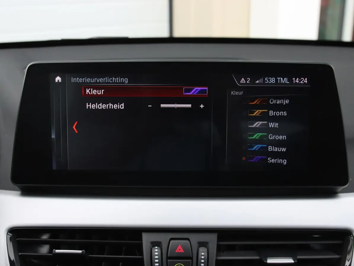 xDrive25e High Executive | SOH 86% | Panoramadak | Afneembare trekhaak