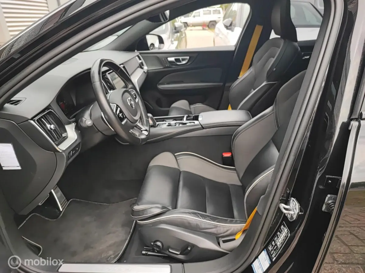 2.0 T8 AWD 390 PK Twin Engine R-Design PANORAMA CAMERA LEER HEADUP ELEK STOELEN