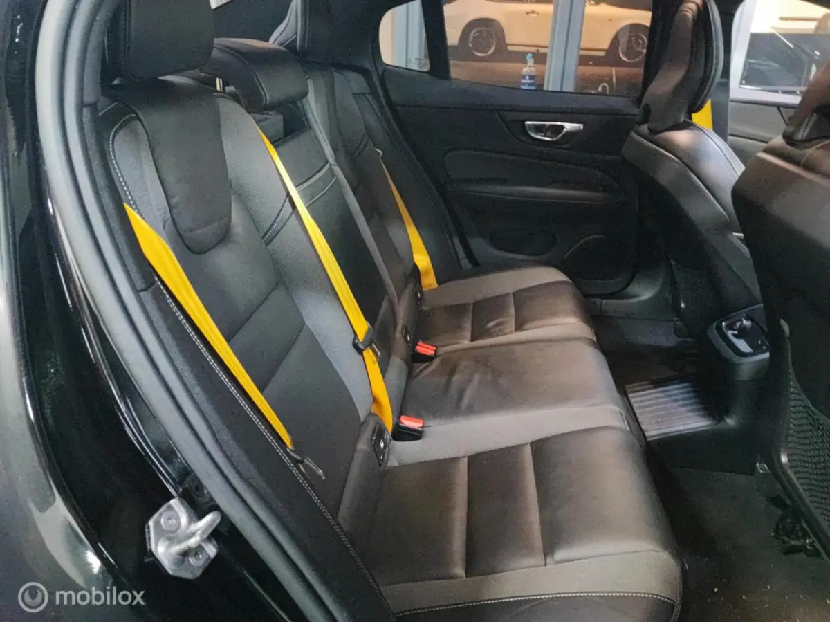 2.0 T8 AWD 390 PK Twin Engine R-Design PANORAMA CAMERA LEER HEADUP ELEK STOELEN