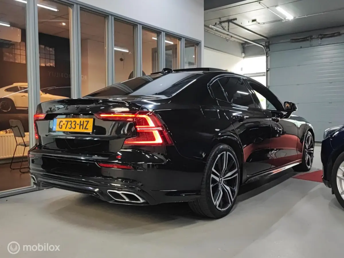 2.0 T8 AWD 390 PK Twin Engine R-Design PANORAMA CAMERA LEER HEADUP ELEK STOELEN