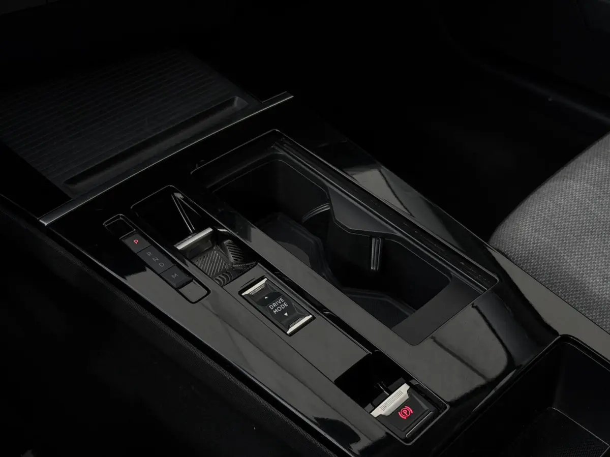 1.2 | Camera | Carplay | ACC | Sensoren