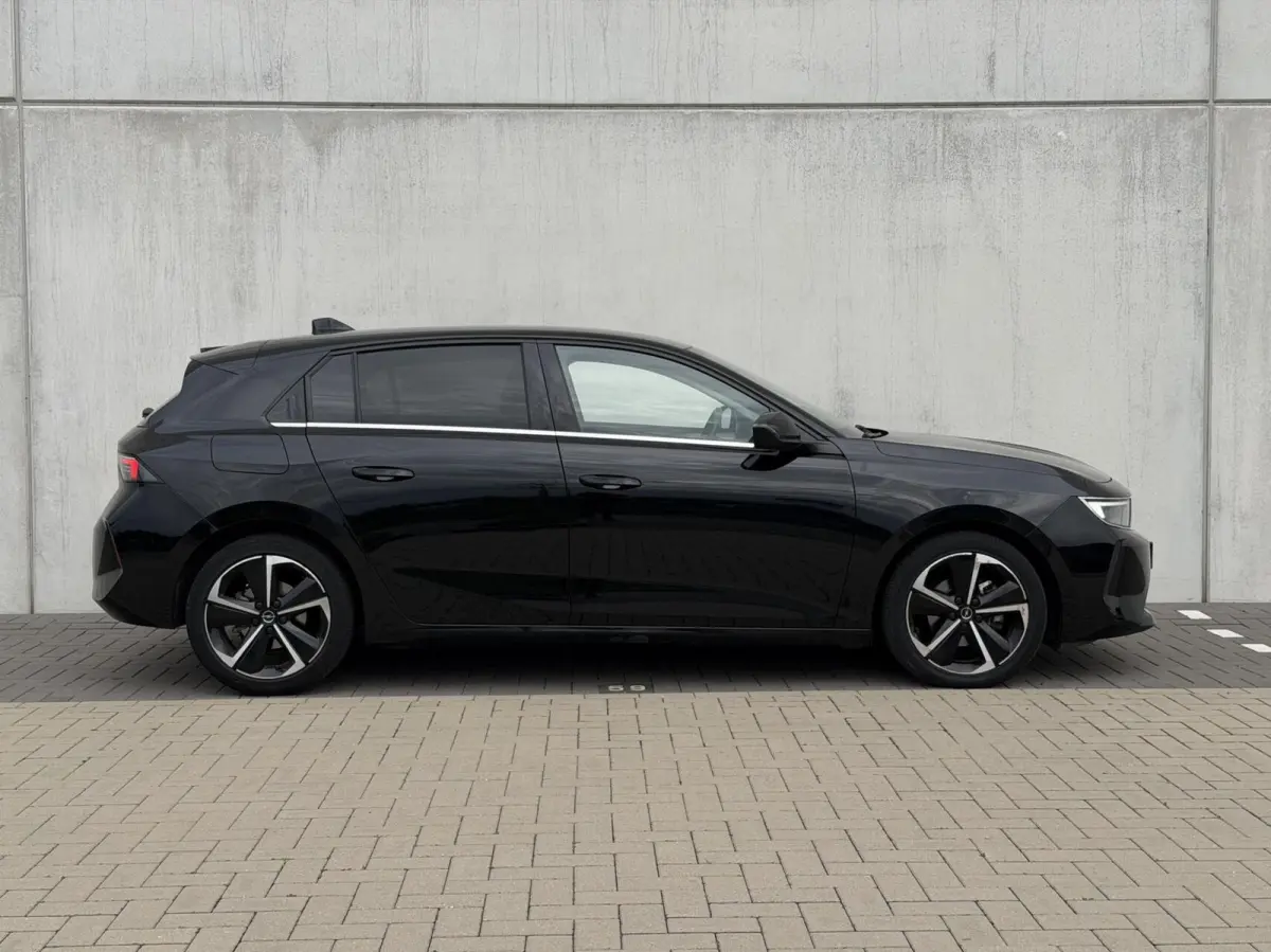 1.2 | Camera | Carplay | ACC | Sensoren
